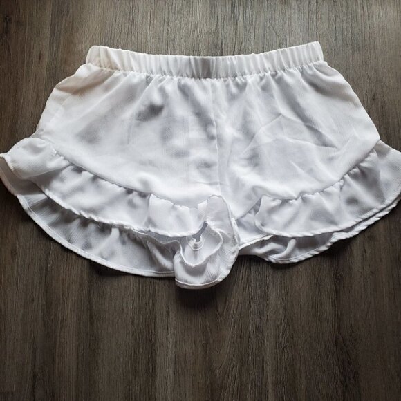 Shorts - Picture 3 of 8